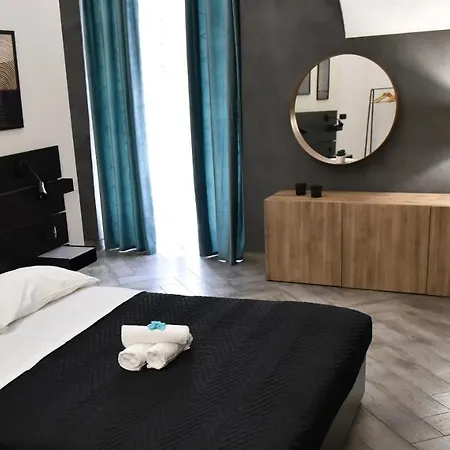 Dante Apartment