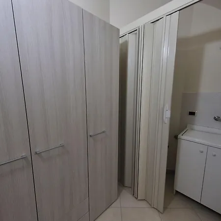 Dante Apartment